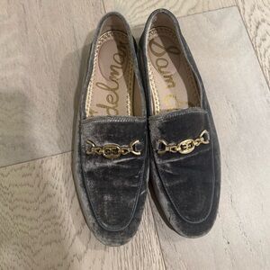 Sam Edelman Gray Silver Velvet Loafers with Gold Chain Detail
